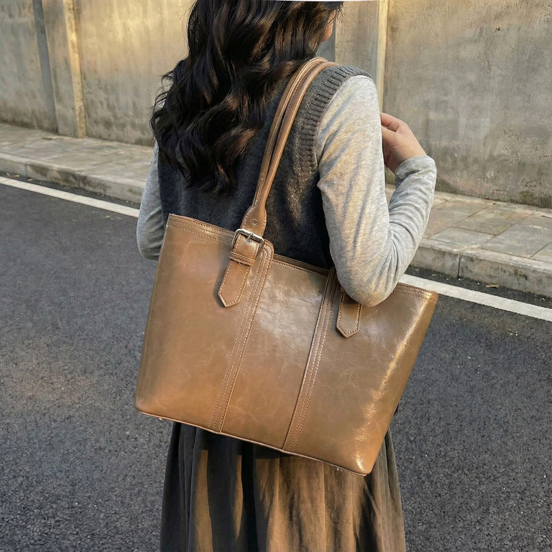 Oil Wax Leather Large Capacity Tote Bag with Buckle Detail