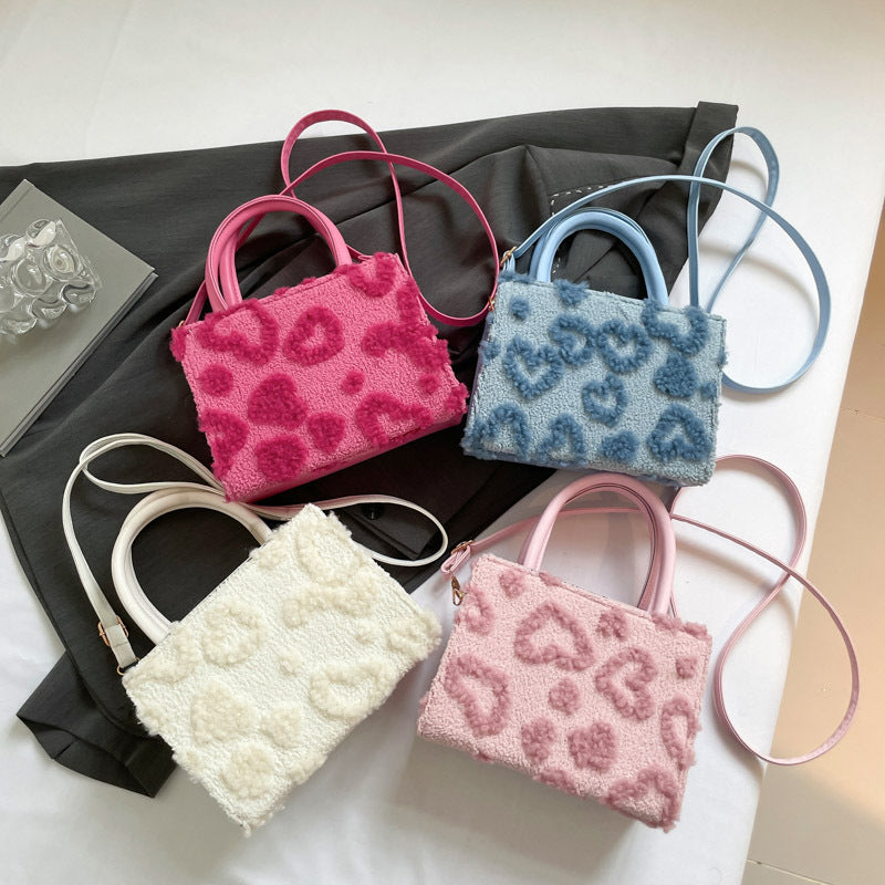 Fluffy Heart Texture Mini Handbag